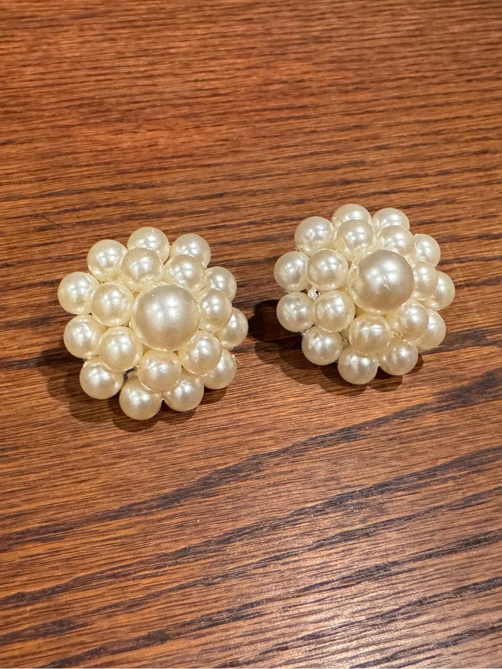 Vintage Faux Pearl Cluster Clip On Earrings Cream Statement Jewelry Classic